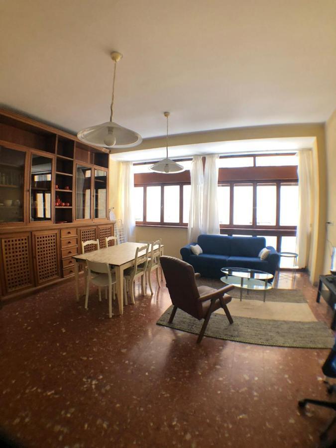 Ponte Vecchio 4 Bedrooms Firenze Bagian luar foto