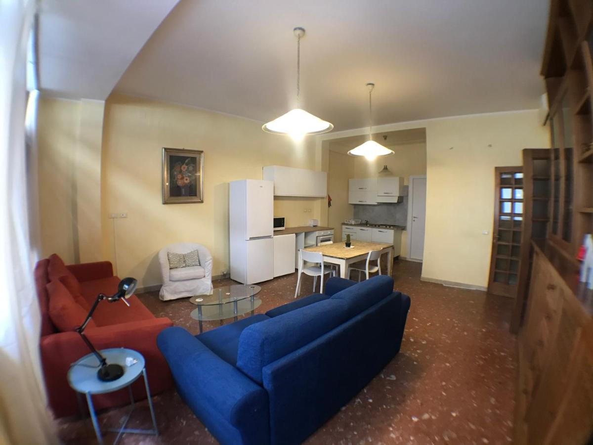 Ponte Vecchio 4 Bedrooms Firenze Bagian luar foto