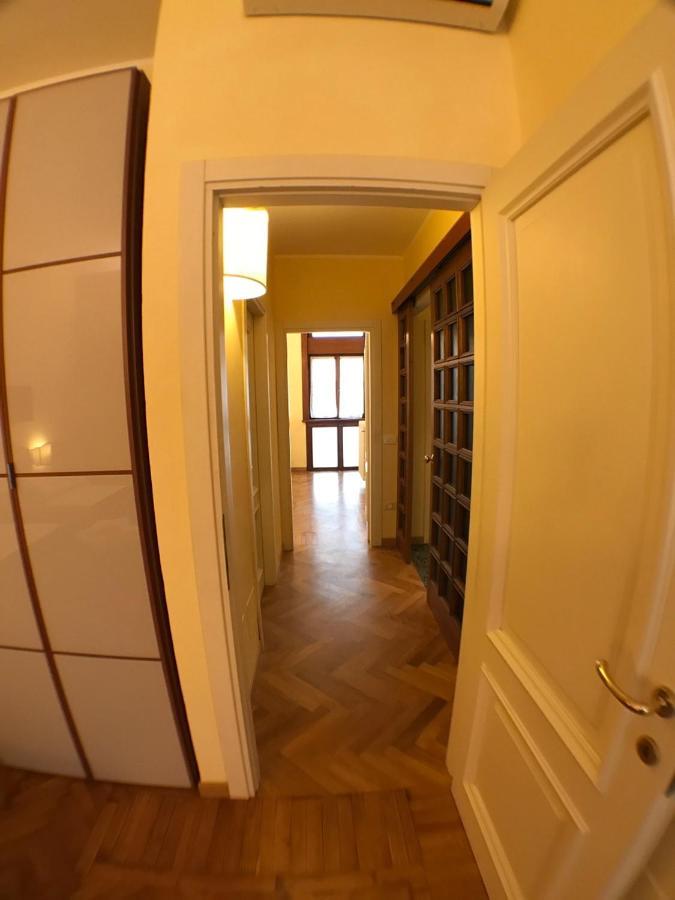 Ponte Vecchio 4 Bedrooms Firenze Bagian luar foto