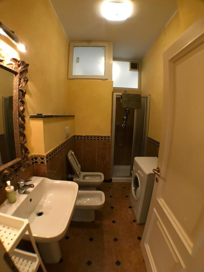 Ponte Vecchio 4 Bedrooms Firenze Bagian luar foto