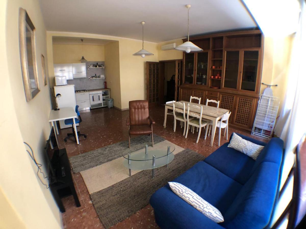 Ponte Vecchio 4 Bedrooms Firenze Bagian luar foto
