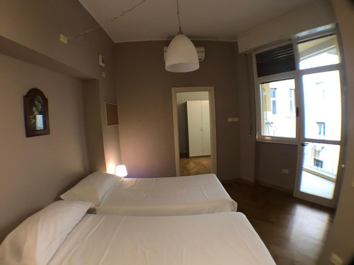Ponte Vecchio 4 Bedrooms Firenze Bagian luar foto