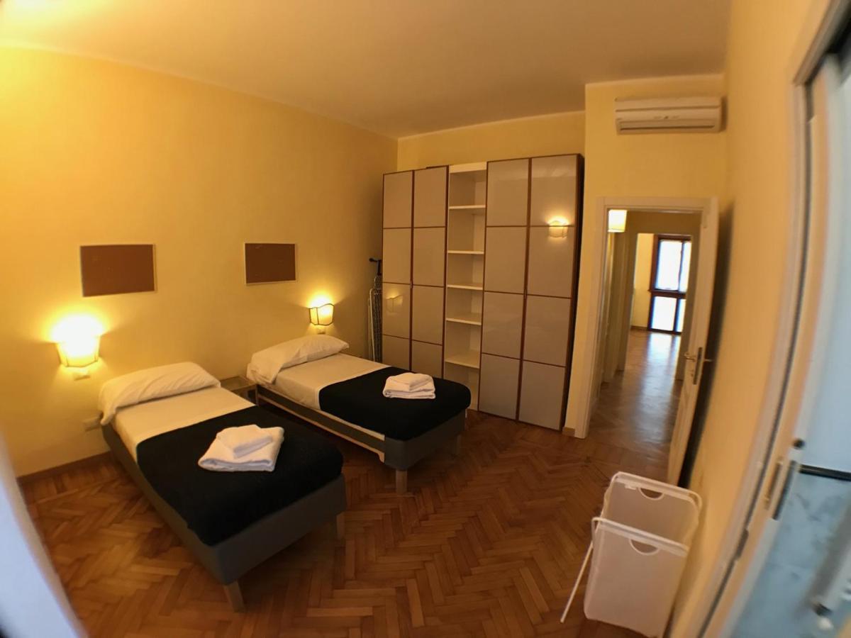 Ponte Vecchio 4 Bedrooms Firenze Bagian luar foto